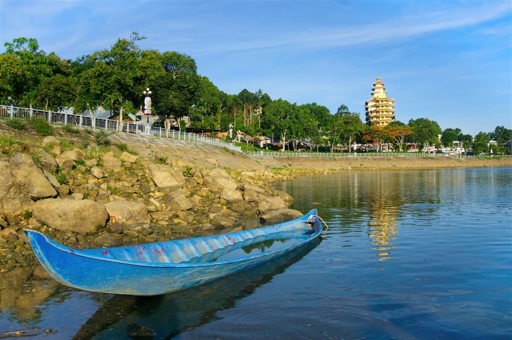 Một góc Hồ Thuỷ Liêm thơ mộng.